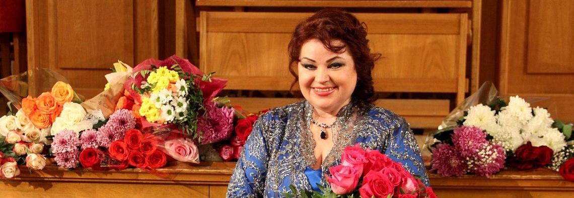 AVE ZARA! AVE ZARA!